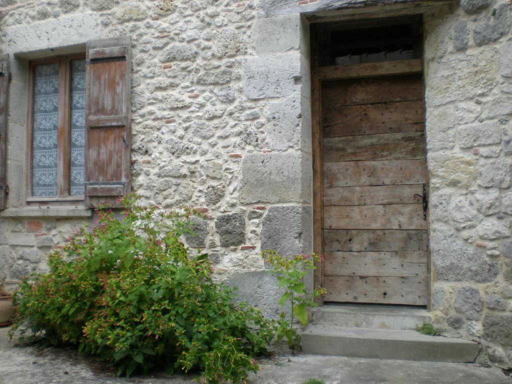 Chambre D'Hotes La Tour De Brazalem Нерак Номер фото